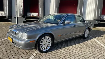 Grijs Gebruikt 2004 Jaguar XJ Sedan | € 5.995 (Super prijs)
