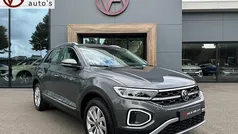 Suv Gebruikt 2024 VW T-Roc Style SUV | € 34.945 (Eerlijke prijs)