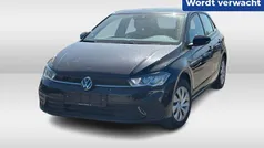 Zwart Gebruikt 2022 VW Polo Life Hatchback | € 22.450 (Eerlijke prijs)
