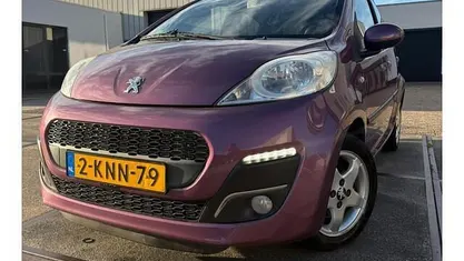 Occasion Peugeot 107 Active 68 PK (50 kW) 2013 Paars (metallic) Hatchback