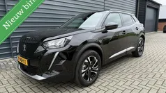 Zwart Gebruikt 2023 Peugeot e-2008 Allure SUV | € 20.895 (Goede deal)
