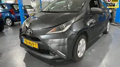 Grijs Gebruikt 2017 Toyota Aygo Hatchback | € 8.500 (Eerlijke prijs)