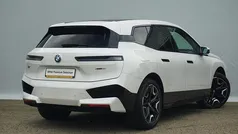 Wit Gebruikt 2021 BMW iX Comfort Edition SUV | € 59.900 (Eerlijke prijs)