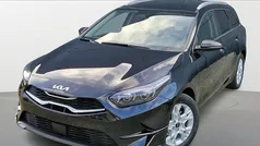 Zwart, metallic lak Nieuw 2025 Kia Ceed Sportswagon Stationwagen | € 37.890 (Eerlijke prijs)