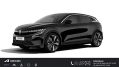 Gebruikt 2025 Renault Megane E-Tech Komfort Hatchback | € 38.899 (Eerlijke prijs)