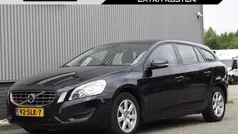 Zwart Gebruikt 2011 Volvo V60 Kinetic Stationwagen | € 10.950 (Eerlijke prijs)