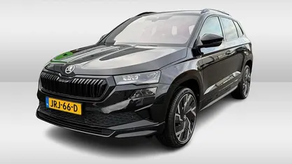 Zwart (metallic) Gebruikt 2022 Skoda Karoq Business Line SUV | € 32.950 (Eerlijke prijs)