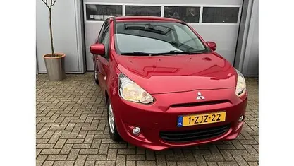 Gebruikt 2015 Mitsubishi Space Star Hatchback | € 4.350 (Eerlijke prijs)
