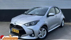 Gebruikt 2023 Toyota Yaris Hybrid Business Edition Hatchback | € 21.650 (Eerlijke prijs)