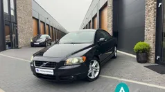 Zwart, metallic lak Gebruikt 2007 Volvo C70 Summum Cabriolet | € 5.975 (Eerlijke prijs)