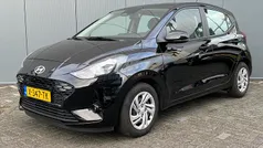 Zwart Gebruikt 2024 Hyundai i10 Comfort Hatchback | € 16.395 (Eerlijke prijs)