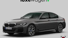 Grijs Gebruikt 2023 BMW 530e M Sport Sedan | € 41.900 (Goede deal)