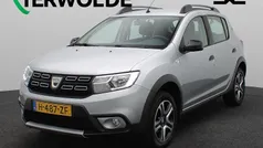 Grijs Gebruikt 2020 Dacia Sandero Anniversary Hatchback | € 13.340 (Eerlijke prijs)
