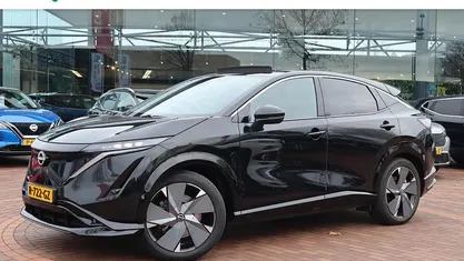Zwart Gebruikt 2022 Nissan Ariya Advance SUV | € 29.445 (Eerlijke prijs)