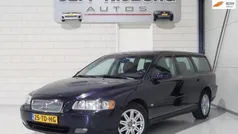 Blauw, metallic lak Gebruikt 2006 Volvo V70 Stationwagen | € 3.999 (Eerlijke prijs)