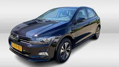 Zwart, metallic lak Gebruikt 2021 VW Polo Comfortline Hatchback | € 16.950 (Eerlijke prijs)