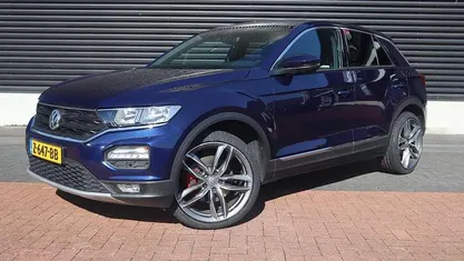 Blauw Gebruikt 2019 VW T-Roc Sportline SUV | € 24.499 (Goede deal)