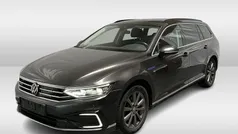 Grijs Gebruikt 2021 VW Passat Comfortline Stationwagen | € 23.950 (Goede deal)