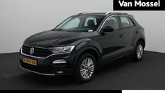 Zwart Gebruikt 2021 VW T-Roc Business SUV | € 19.900 (Goede deal)