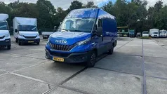 Blauw Gebruikt 2020 Iveco Daily Van | € 22.950 (Goede deal)