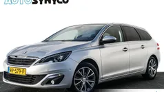 Zilver (metallic) Gebruikt 2017 Peugeot 308 SW Allure Stationwagen | € 9.450 (Eerlijke prijs)