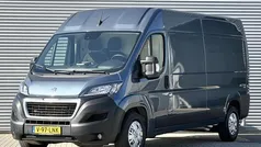 Blauw Gebruikt 2023 Peugeot Boxer Van | € 23.950 (Goede deal)