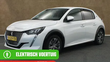 Wit Gebruikt 2021 Peugeot e-208 Allure Hatchback | € 15.445 (Eerlijke prijs)