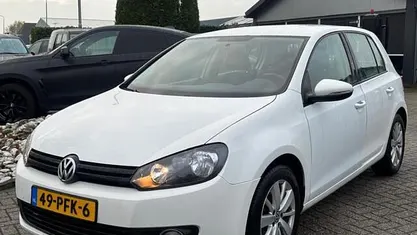 Wit Gebruikt 2011 VW Golf VI Hatchback | € 2.950 (Goede deal)