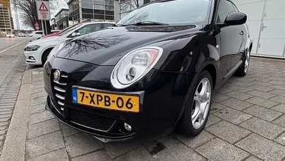 Zwart Gebruikt 2009 Alfa Romeo MiTo Progression Hatchback | € 2.950 (Eerlijke prijs)