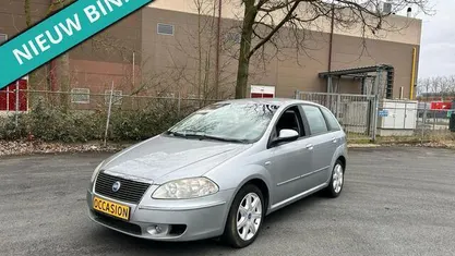 Occasion Fiat Croma 147 PK (108 kW) 2008 Zilver Hatchback