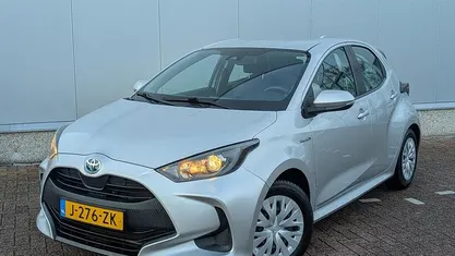 Occasion 2020 Toyota Yaris Hybrid Comfort Hatchback | € 18.799 (Eerlijke prijs)