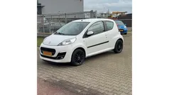 Wit Gebruikt 2012 Peugeot 107 Active Hatchback | € 3.499 (Eerlijke prijs)