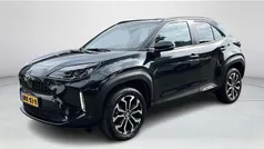 Zwart Gebruikt 2024 Toyota Yaris Cross SUV | € 29.850 (Eerlijke prijs)