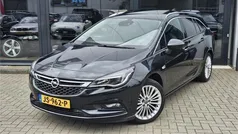 Zwart Gebruikt 2016 Opel Astra Innovation Stationwagen | € 5.400 (Eerlijke prijs)