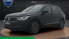 Zwart Gebruikt 2022 VW Tiguan Life SUV | € 31.950 (Super prijs)