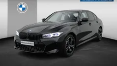 Gebruikt 2025 BMW 320e M Sport Sedan | € 44.900 (Eerlijke prijs)