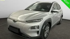Gebruikt 2020 Hyundai Kona Premium SUV | € 21.900 (Eerlijke prijs)