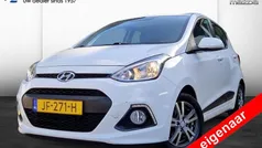 Wit Gebruikt 2016 Hyundai i10 Premium Hatchback | € 7.895 (Eerlijke prijs)