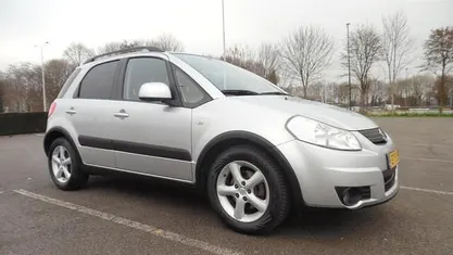 Occasion Suzuki SX4 107 PK (78 kW) 2008 Grijs (metallic) MPV