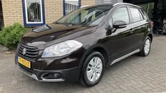 Bruin Gebruikt 2014 Suzuki SX4 S-Cross Exclusive SUV | € 11.999 (Eerlijke prijs)