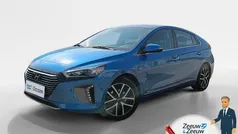 Blauw Gebruikt 2017 Hyundai Ioniq Premium Sedan | € 14.940 (Eerlijke prijs)