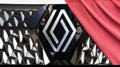 Donker blauw metallic Gebruikt 2023 Renault Espace Iconic MPV | € 37.850 (Eerlijke prijs)