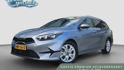 Grijs Occasion 2025 Kia Ceed Hatchback | € 26.935 (Eerlijke prijs)