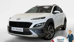 Atlas white (saw) Gebruikt 2023 Hyundai Kona SUV | € 24.950 (Eerlijke prijs)