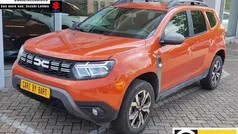 Gebruikt 2023 Dacia Duster Journey SUV | € 23.745 (Eerlijke prijs)
