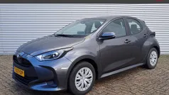 Gebruikt 2023 Toyota Yaris Hybrid Active Hatchback | € 19.995 (Eerlijke prijs)