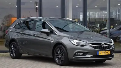 Grijs Gebruikt 2019 Opel Astra Edition Stationwagen | € 12.945 (Eerlijke prijs)