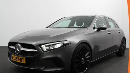Grijs Gebruikt 2020 Mercedes A200 Progressive Hatchback | € 23.890 (Goede deal)