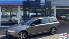 Gebruikt 2009 Volvo V70 Momentum Stationwagen | € 12.950 (Eerlijke prijs)