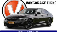 Zwart Gebruikt 2021 BMW 330 M Sport Sedan | € 33.940 (Eerlijke prijs)